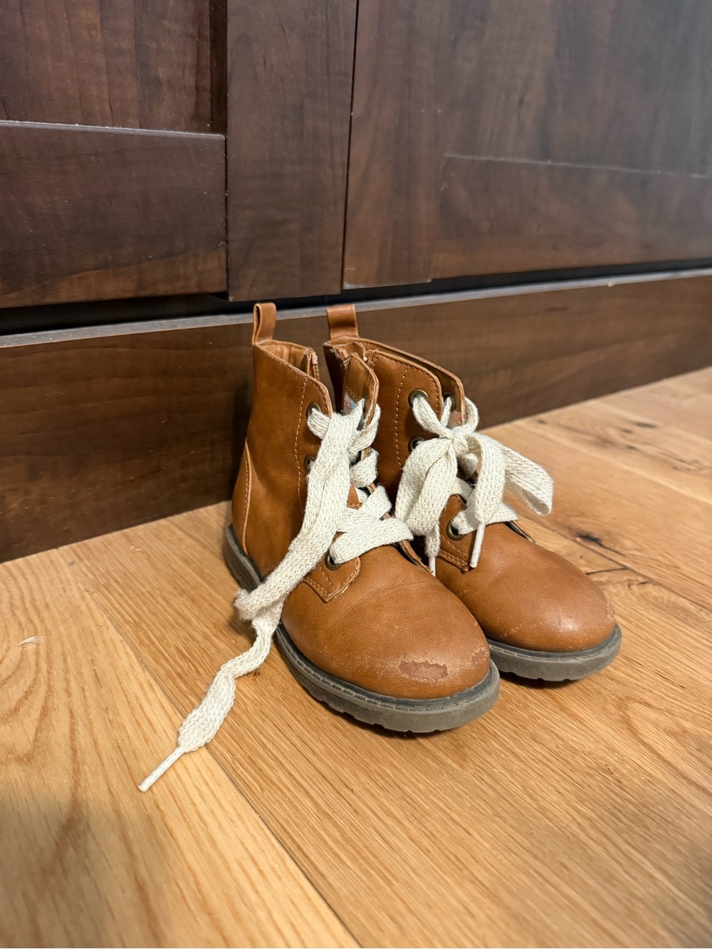 Cat & Jack Tan Brown Kids Lace-Up Boots with Cream Laces